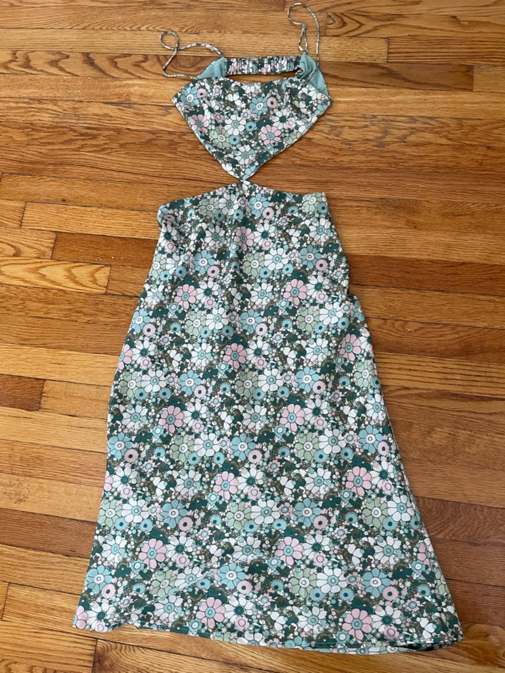 Boutique Cutout Maxi Floral Dress